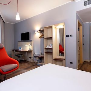 Standard Double Room Disability Access
